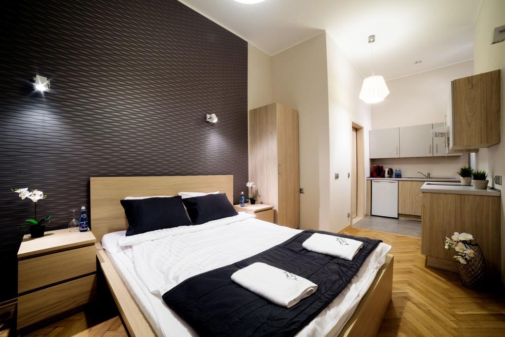 קרקוב Cracow Rent Apartments - Spacious Apartments For 2-7 People In Quiet Area - Kolberga Street Nr 3 - 10 Min To Main Square By Foot מראה חיצוני תמונה