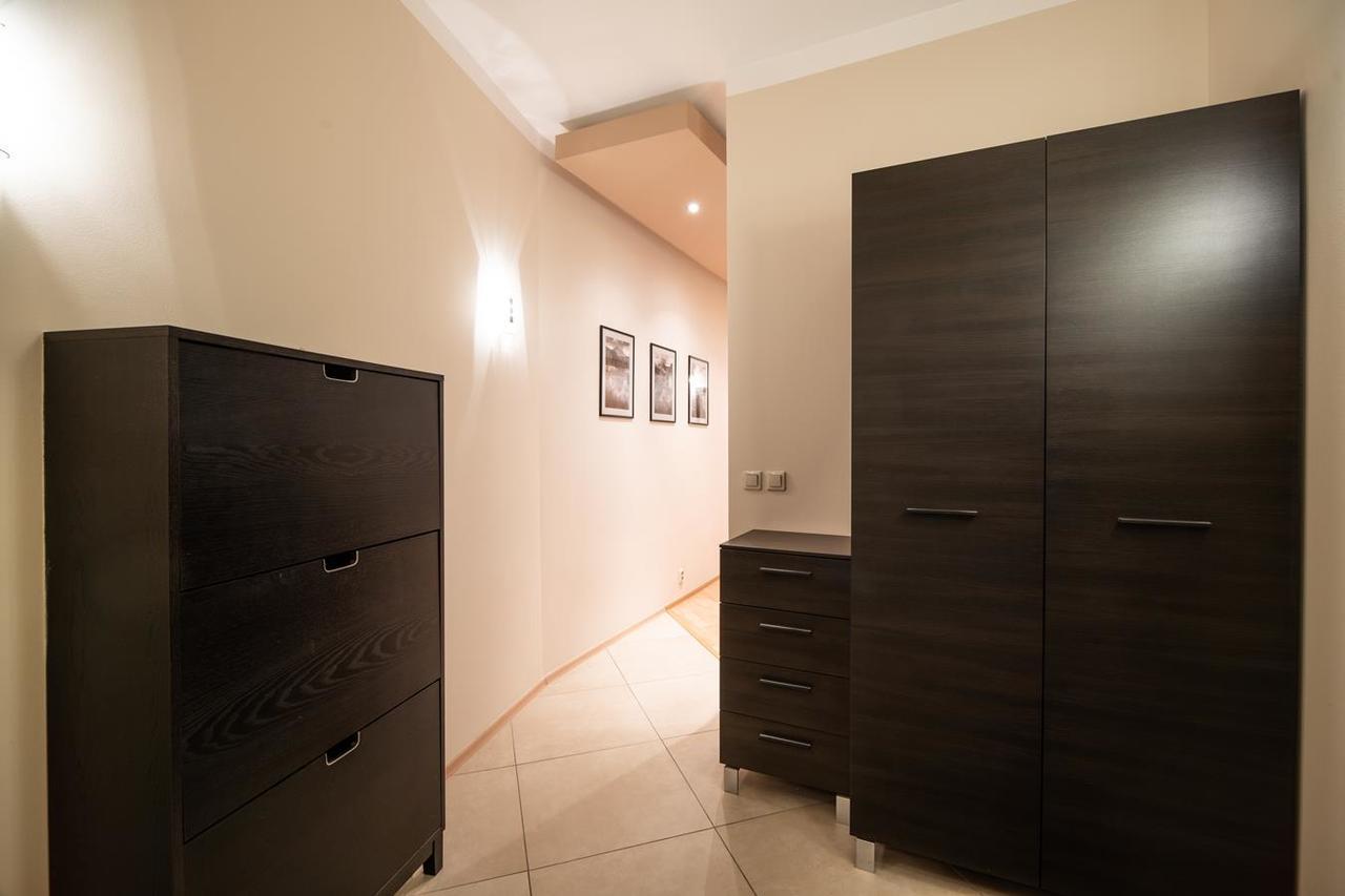 קרקוב Cracow Rent Apartments - Spacious Apartments For 2-7 People In Quiet Area - Kolberga Street Nr 3 - 10 Min To Main Square By Foot מראה חיצוני תמונה