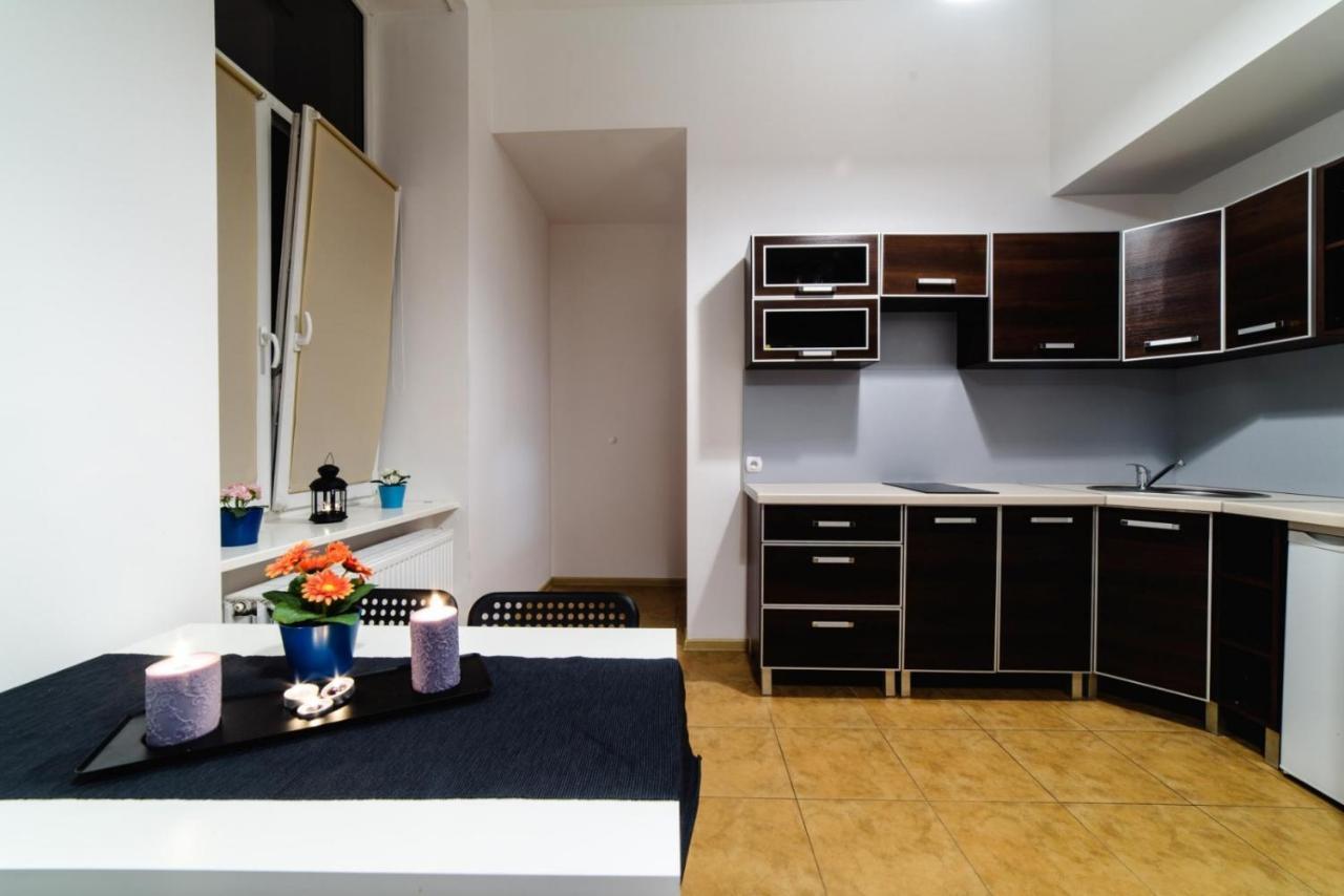 קרקוב Cracow Rent Apartments - Spacious Apartments For 2-7 People In Quiet Area - Kolberga Street Nr 3 - 10 Min To Main Square By Foot מראה חיצוני תמונה